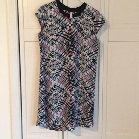 Xhilaration Dresses & Skirts - Black white pink blue shirt dress Xhilaration Dresses & Skirts - Black white pink blue shirt dress